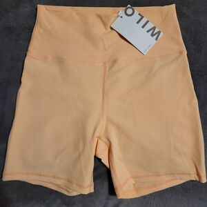 Wilo Ribbed High-Waist Bike Shorts in Peach